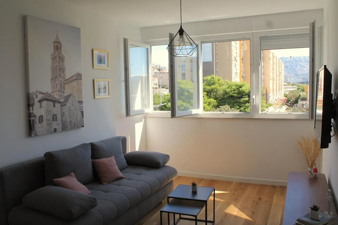 Apartments With Wifi Split - 20017
