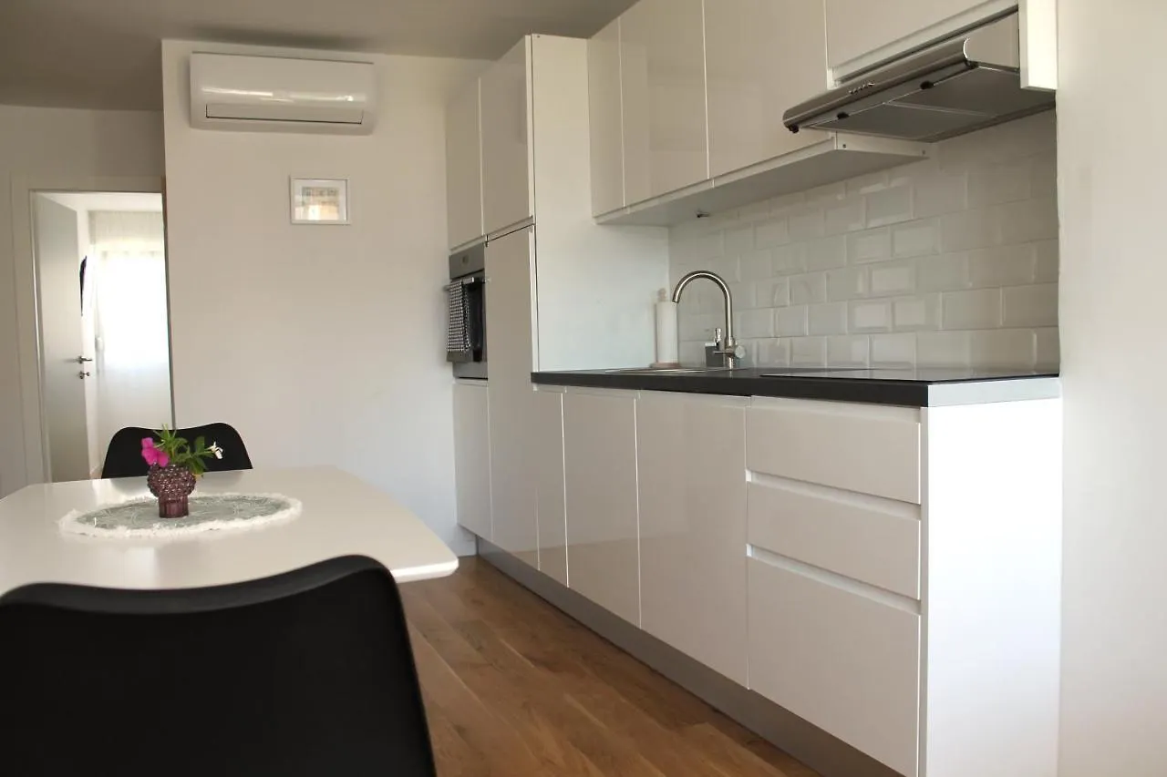 Apartments With Wifi Split - 20017 Croatia