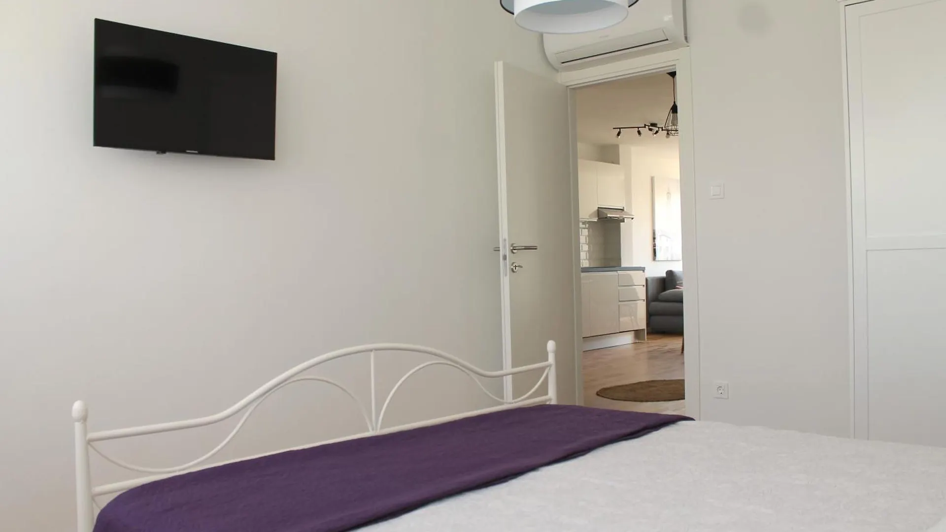 Apartments With Wifi Split - 20017 Croatia
